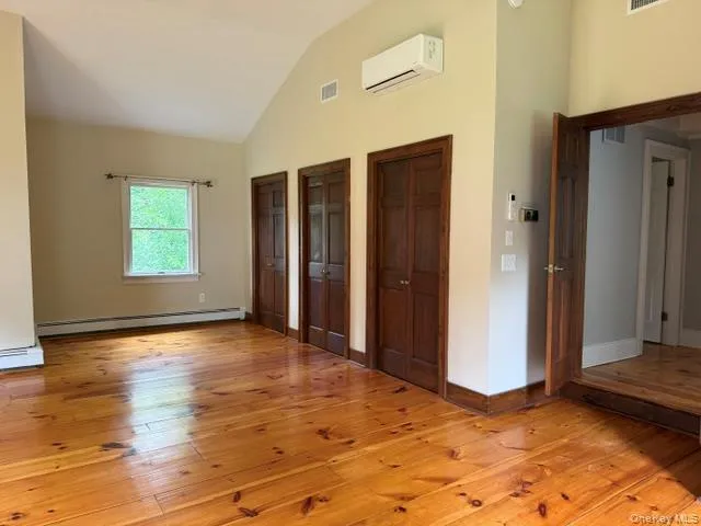 9 Iron Forge Road Warwick, NY 10990