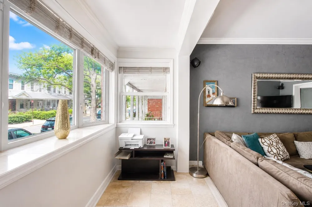 78-51 80th Street Glendale, NY 11385