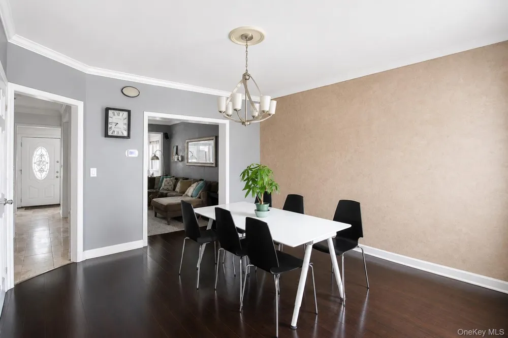 78-51 80th Street Glendale, NY 11385