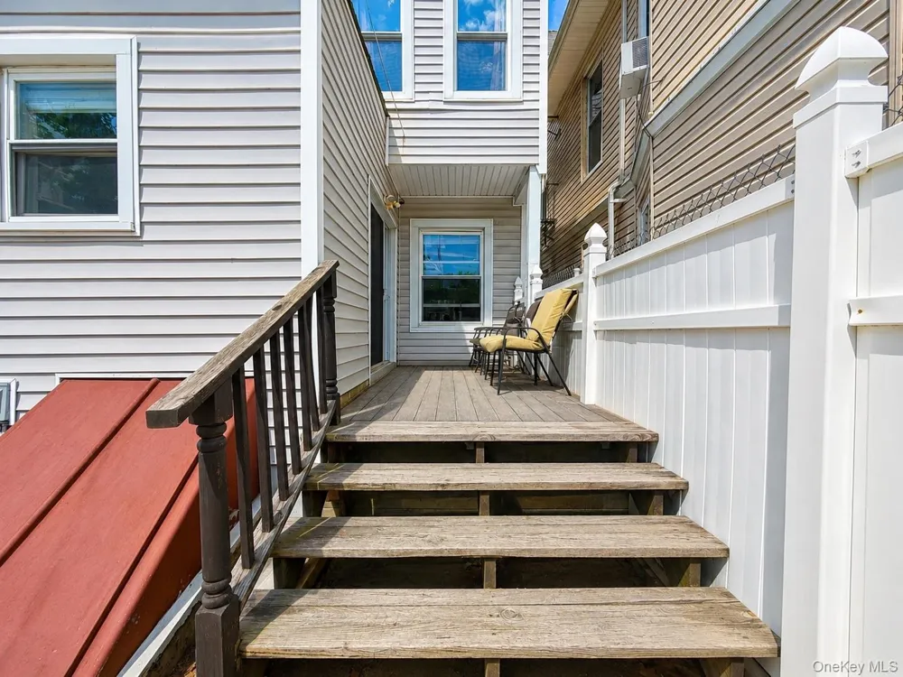78-51 80th Street Glendale, NY 11385