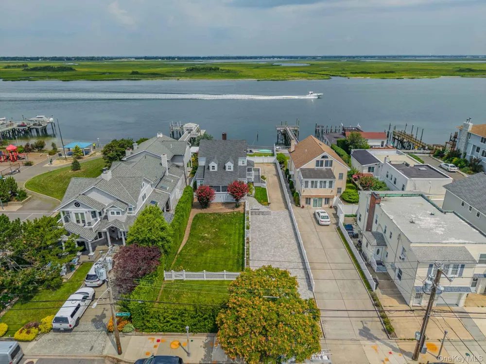 1215 W Park Avenue East Atlantic Beach, NY 11561