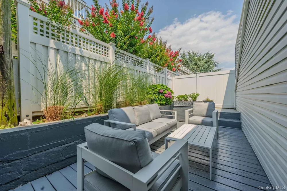 1215 W Park Avenue East Atlantic Beach, NY 11561