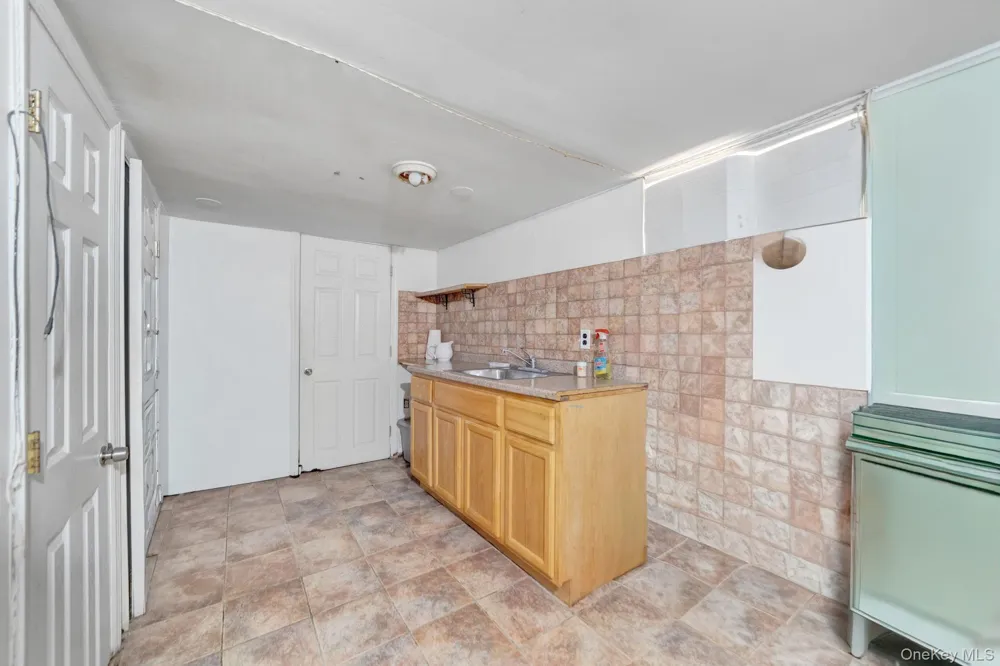 1646 E 36th Street Brooklyn, NY 11234