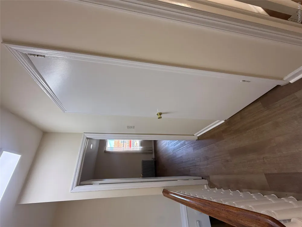 868 Morris Park Avenue Bronx, NY 10462