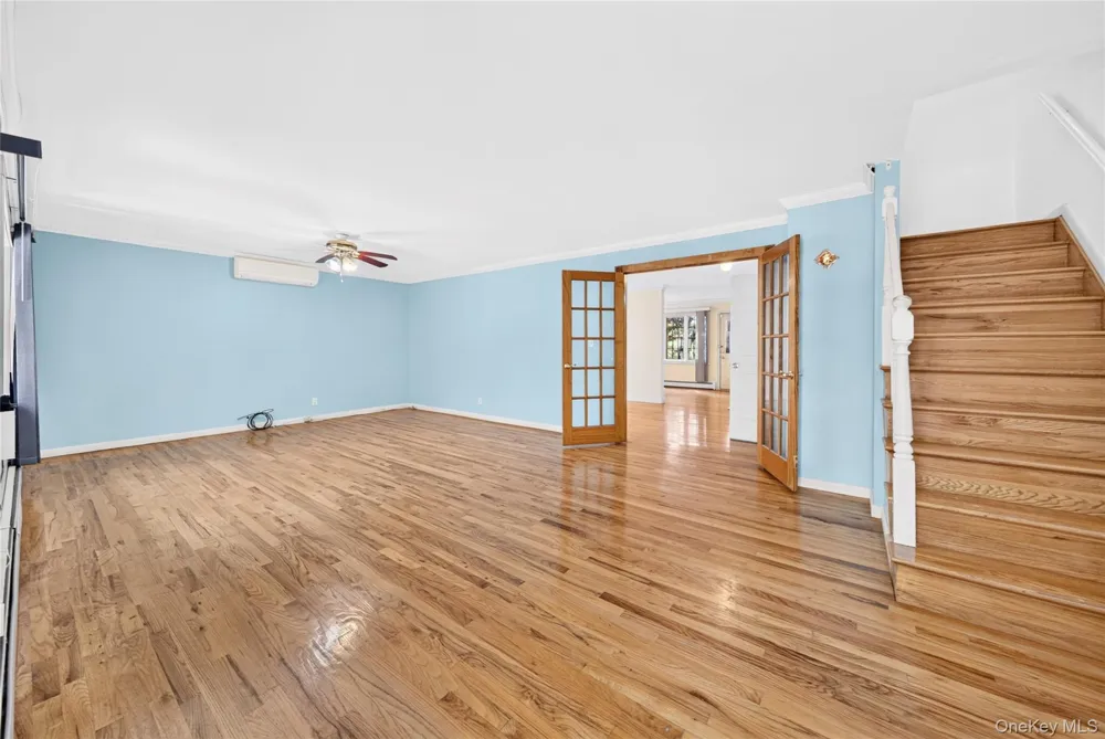 87-16 Palo Alto Street Hollis, NY 11423