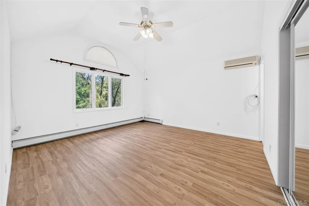87-16 Palo Alto Street Hollis, NY 11423
