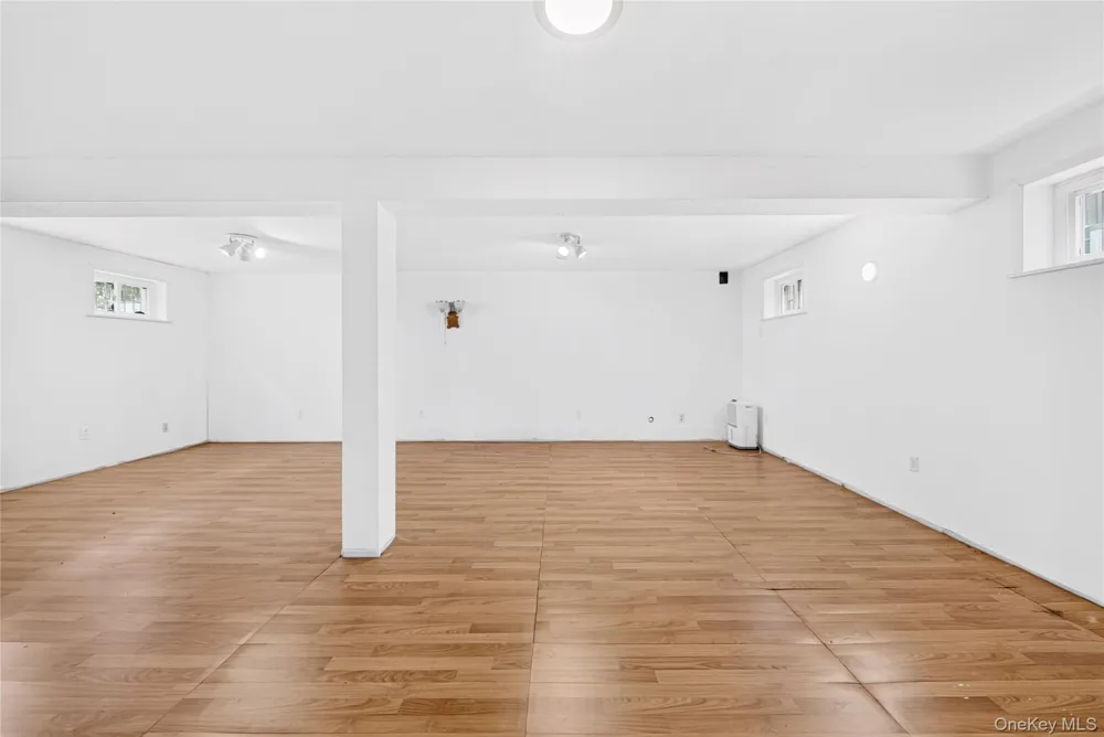 87-16 Palo Alto Street Hollis, NY 11423