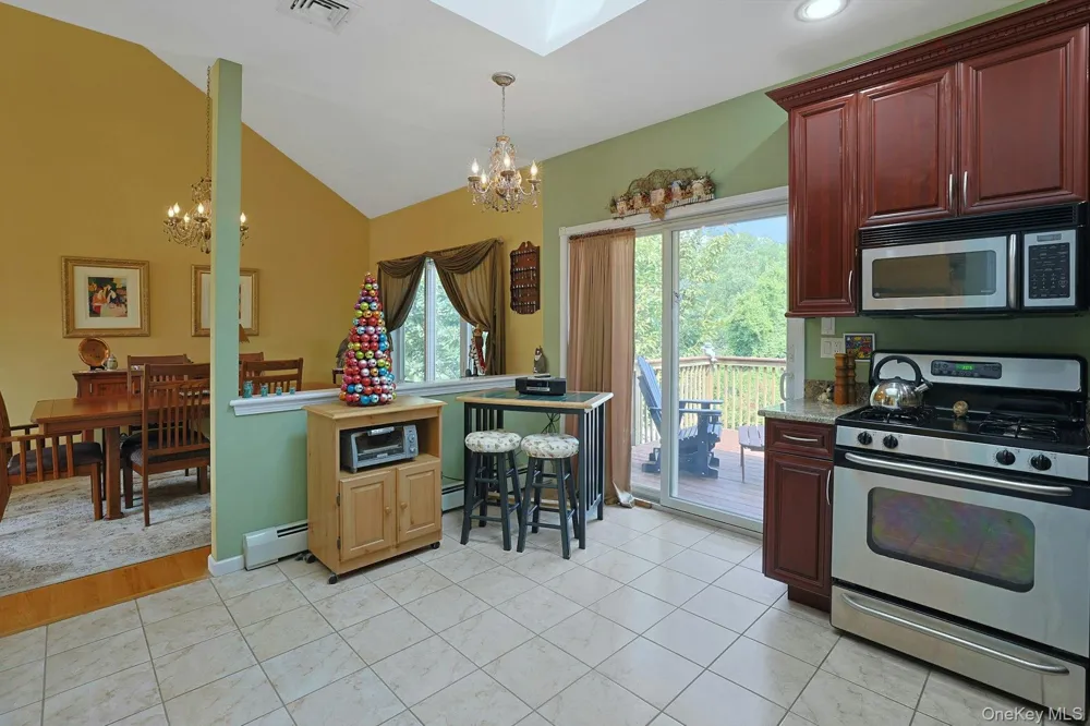 14 Stern Place Congers, NY 10920