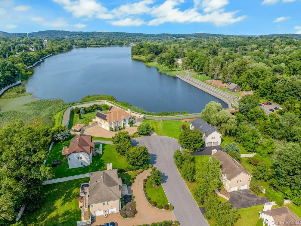 14 Stern Place Congers, NY 10920