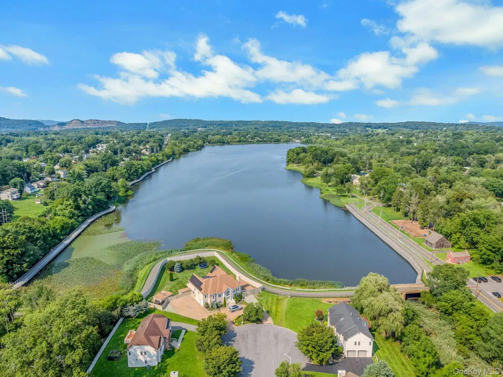 14 Stern Place Congers, NY 10920