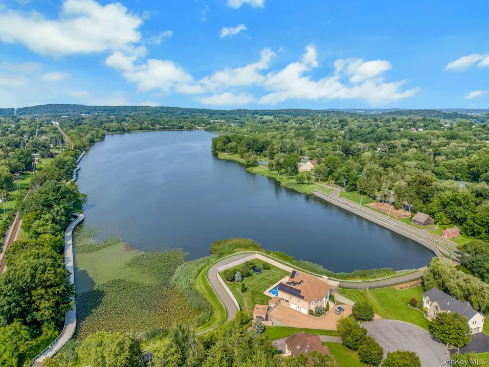 14 Stern Place Congers, NY 10920