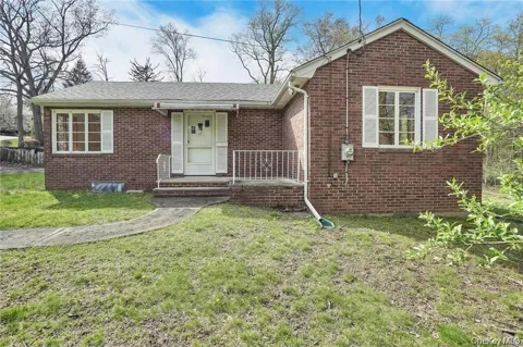 17 Brookside Avenue
