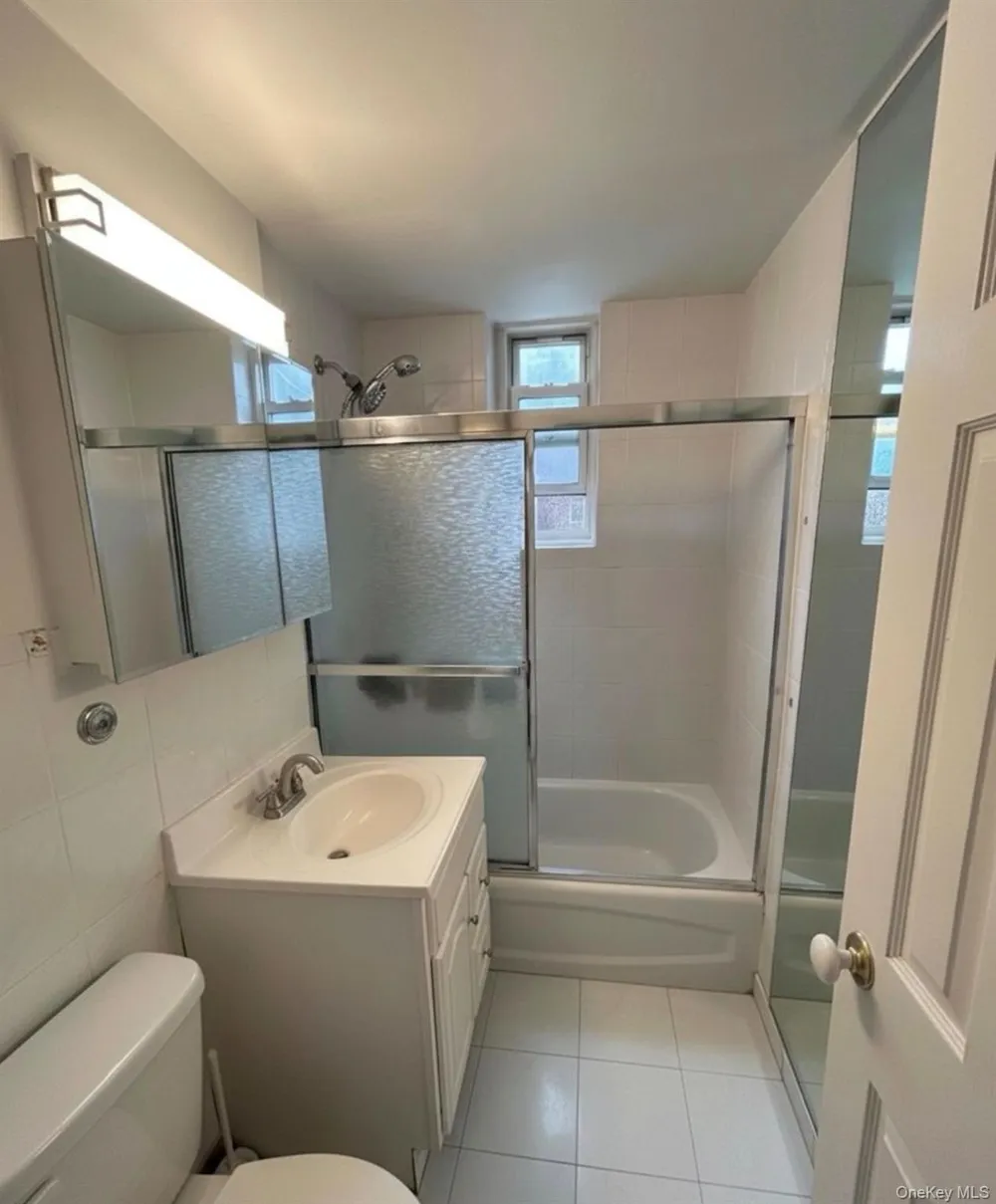 230 Pelham Road #2H New Rochelle, NY 10805