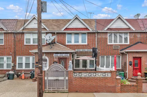 147-71 Hoover Avenue