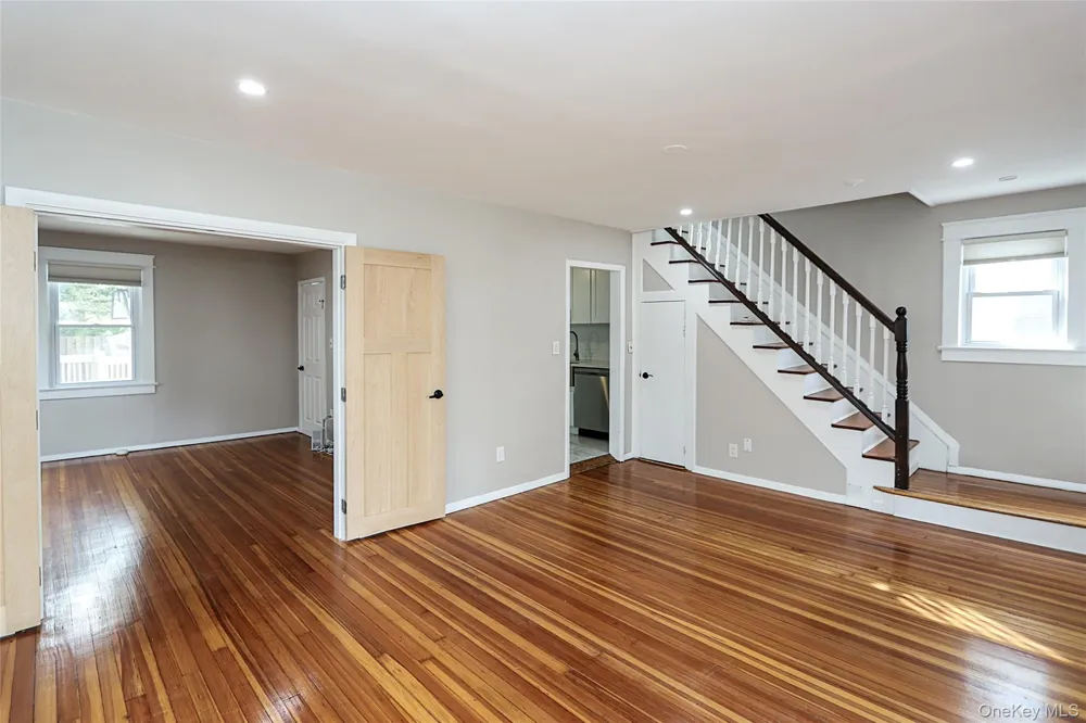 24 High Street Locust Valley, NY 11560