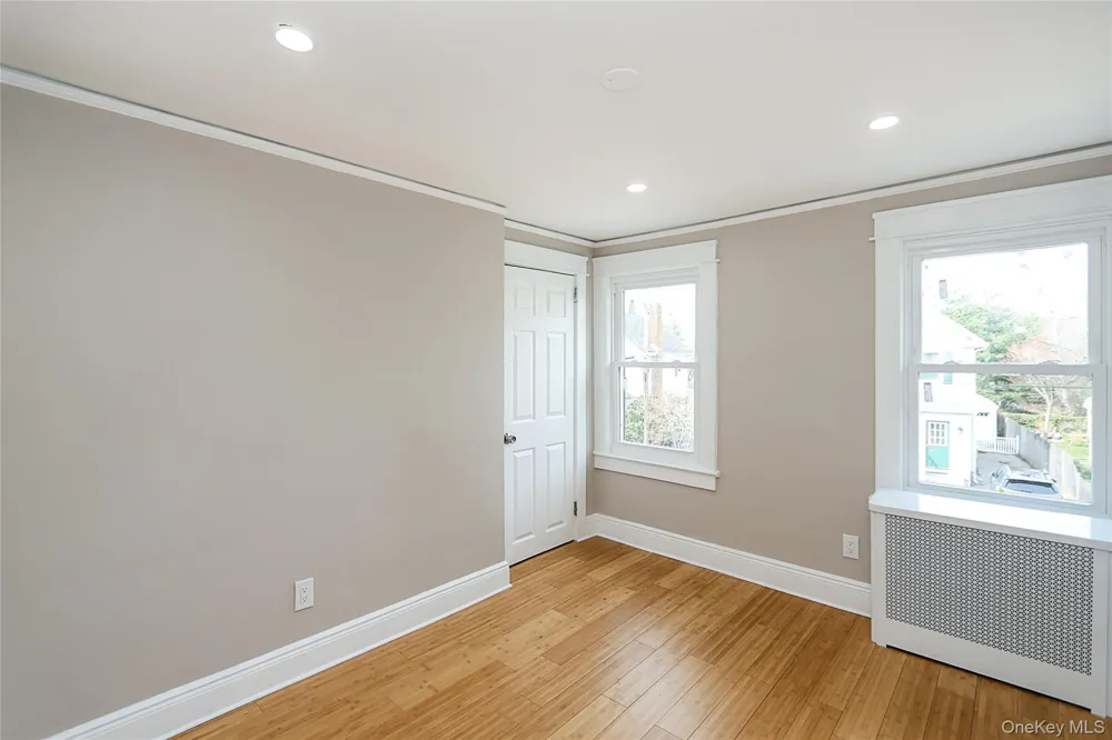 24 High Street Locust Valley, NY 11560