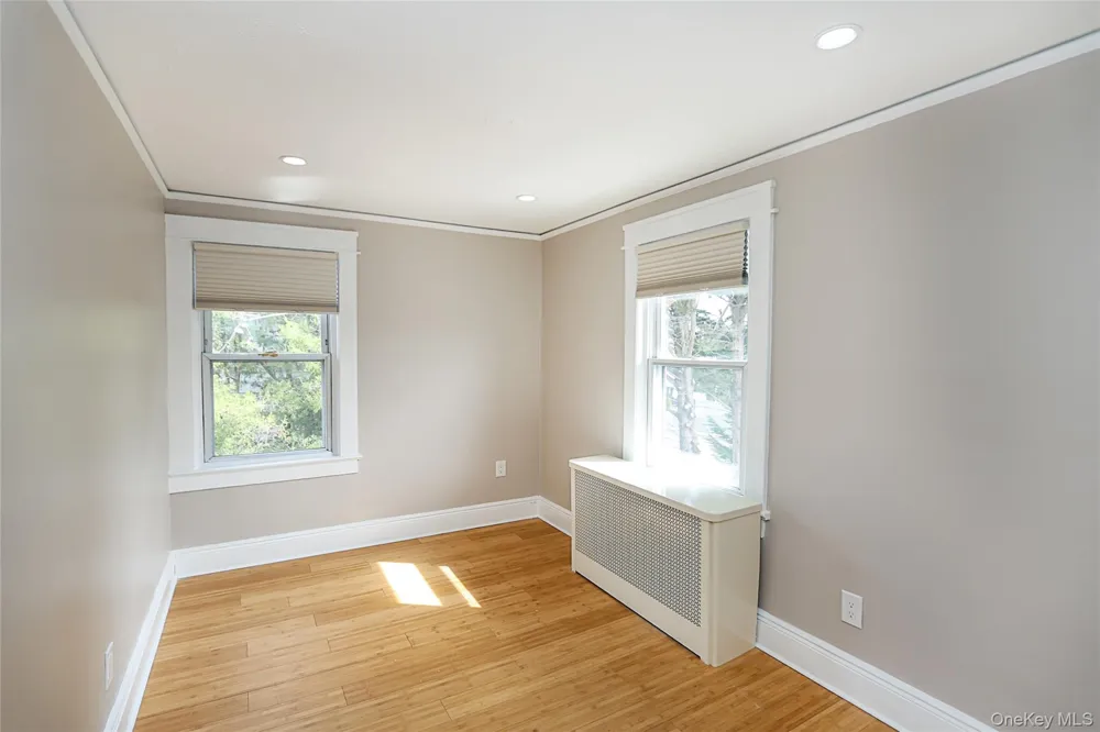 24 High Street Locust Valley, NY 11560