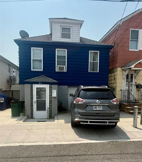 42 W 14th Road