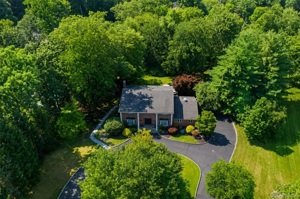 391 Pleasant Hill Drive New City, NY 10956