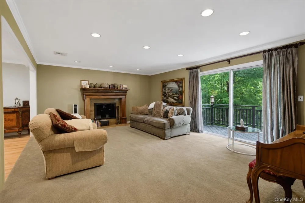 391 Pleasant Hill Drive New City, NY 10956