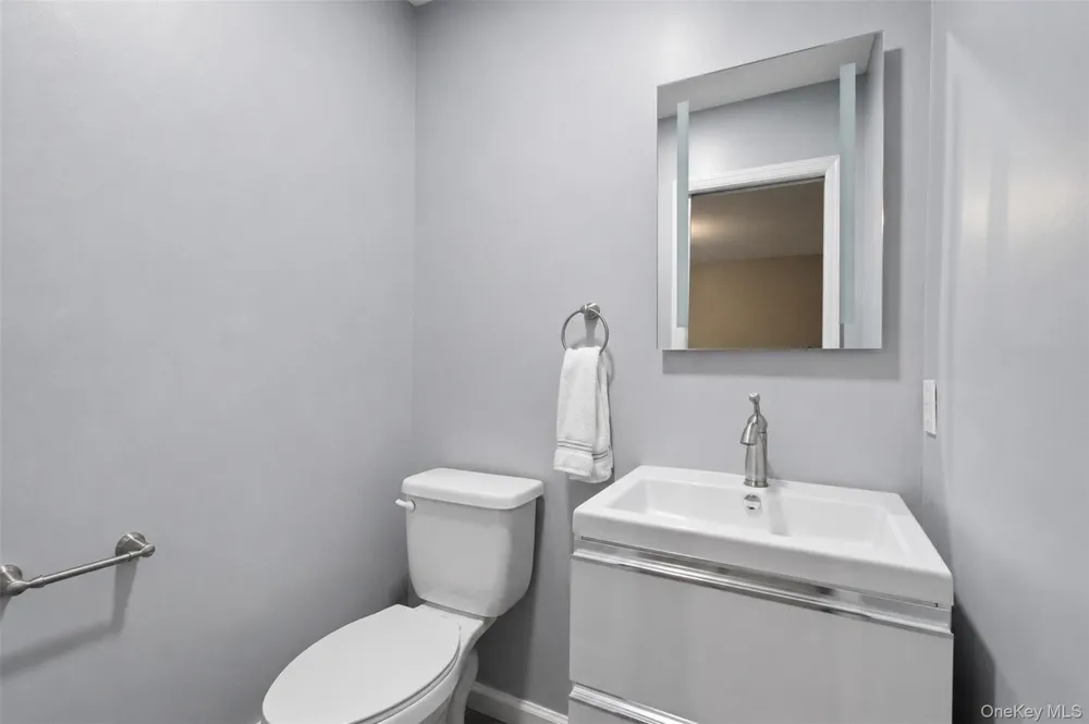 391 Pleasant Hill Drive New City, NY 10956