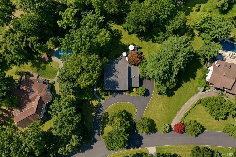 391 Pleasant Hill Drive New City, NY 10956