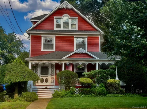 35 Lee Avenue