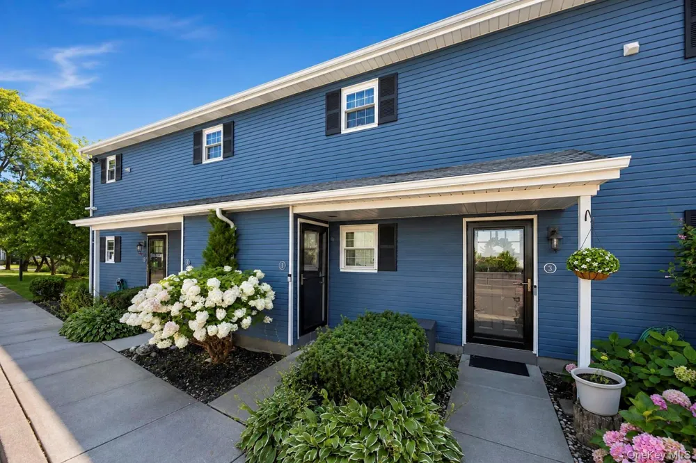 116 Westend Avenue #4 Freeport, NY 11520