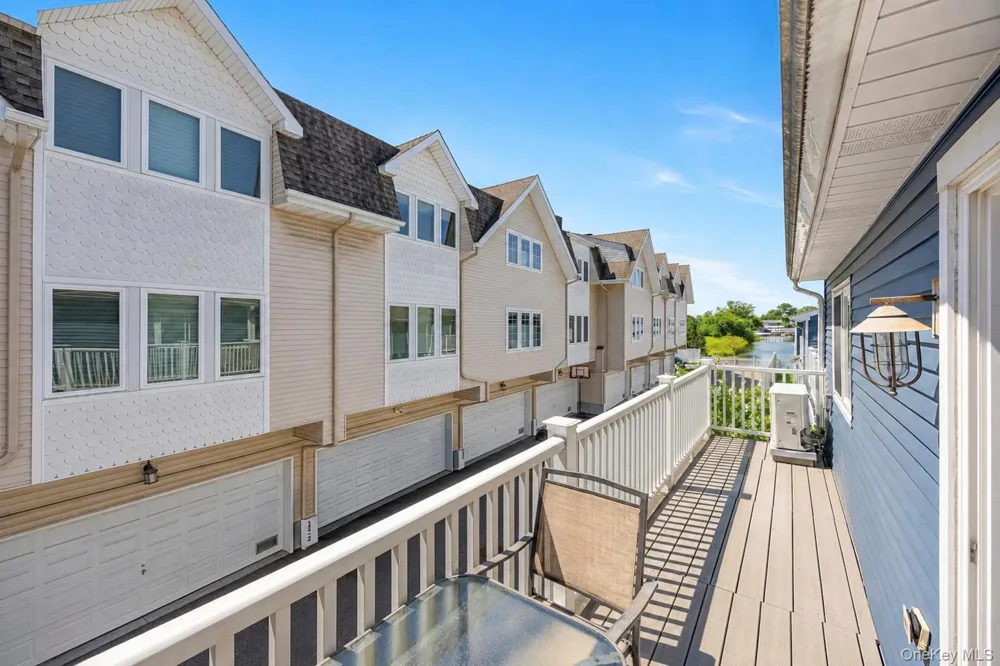 116 Westend Avenue #4 Freeport, NY 11520