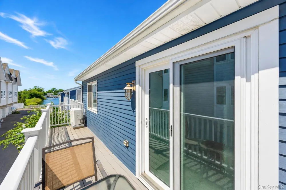 116 Westend Avenue #4 Freeport, NY 11520