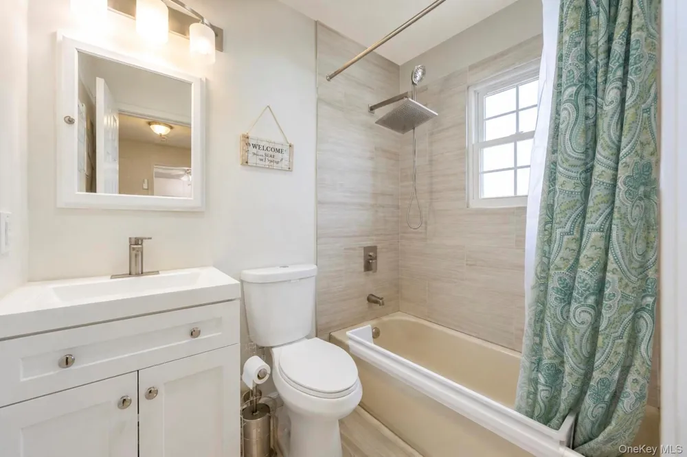 116 Westend Avenue #4 Freeport, NY 11520