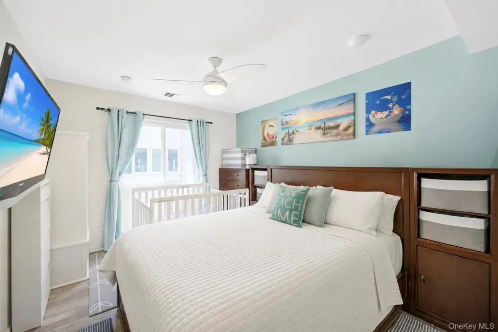 116 Westend Avenue #4 Freeport, NY 11520