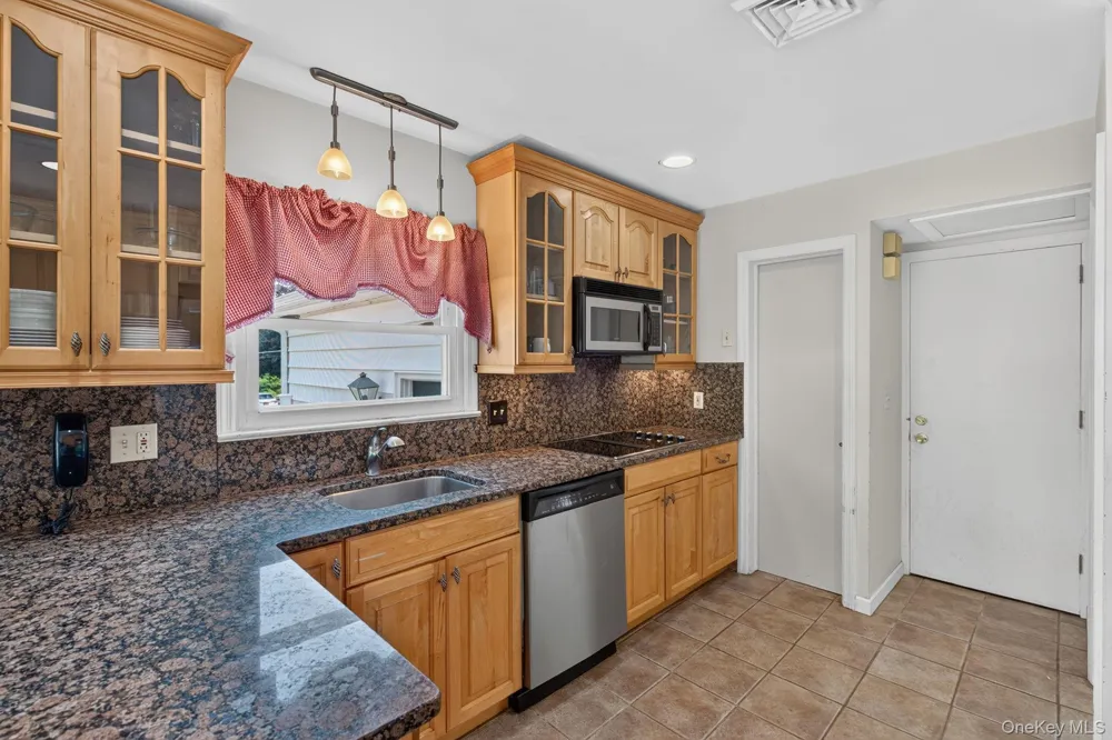 158 High Meadows Road Walden, NY 12586