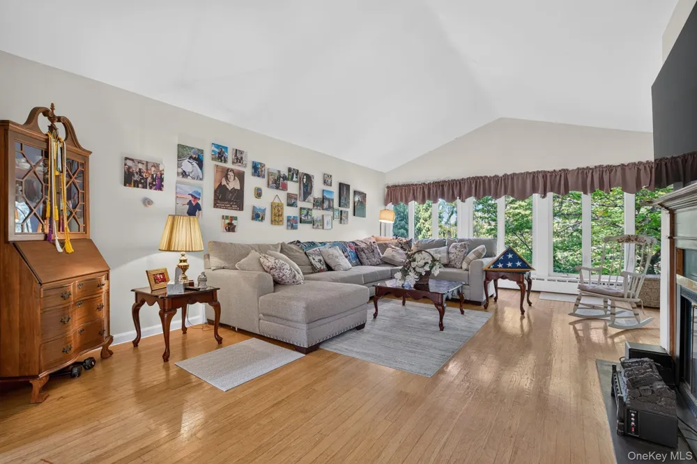 158 High Meadows Road Walden, NY 12586
