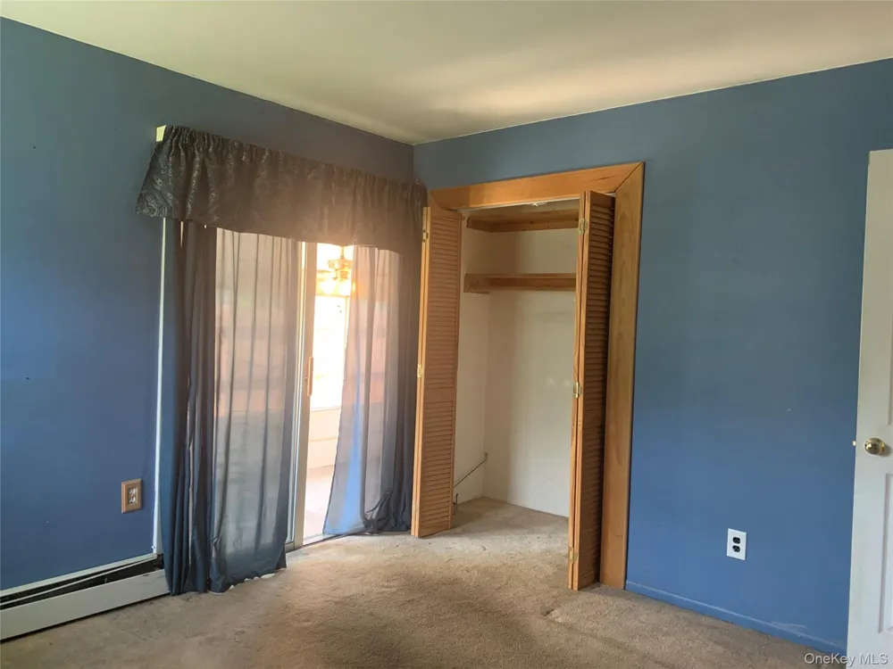 92 Lombardy Drive Shirley, NY 11967