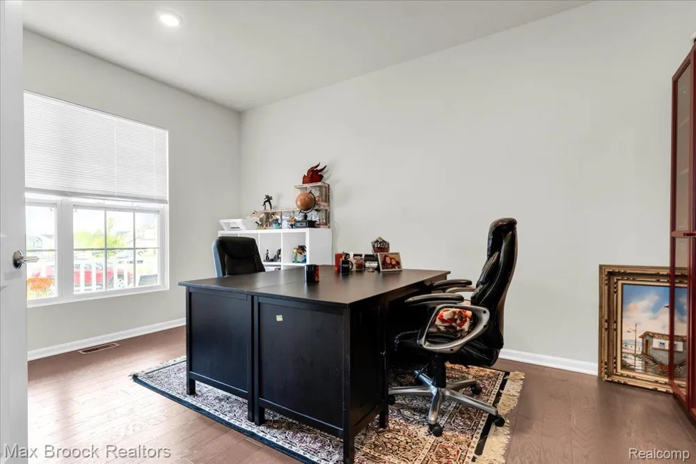8401 Sharon Drive White Lake Charter Township, MI 48386