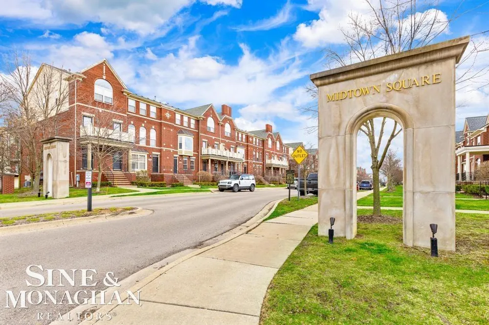 3251 Camden Drive Troy City, MI 48084