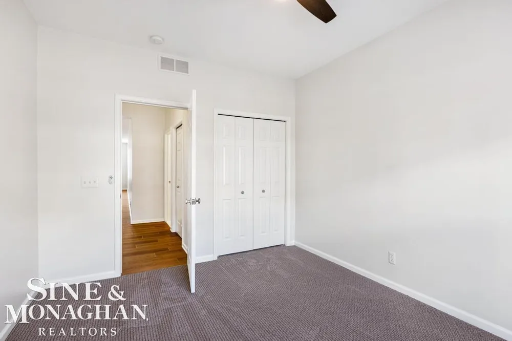 3251 Camden Drive Troy City, MI 48084