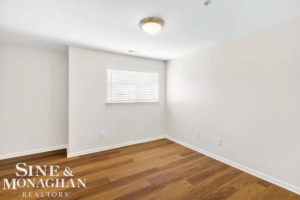 3251 Camden Drive Troy City, MI 48084