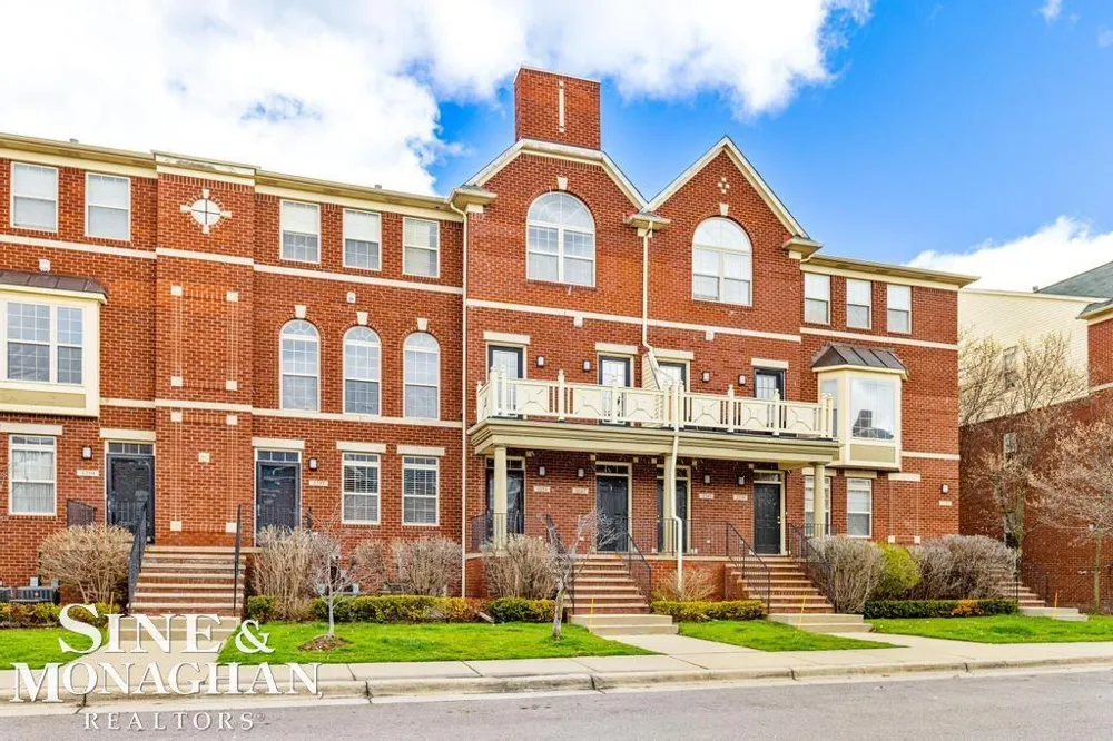 3251 Camden Drive Troy City, MI 48084