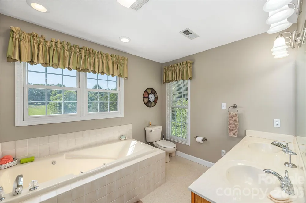 35 Forest Knoll Drive Weaverville, NC 28787