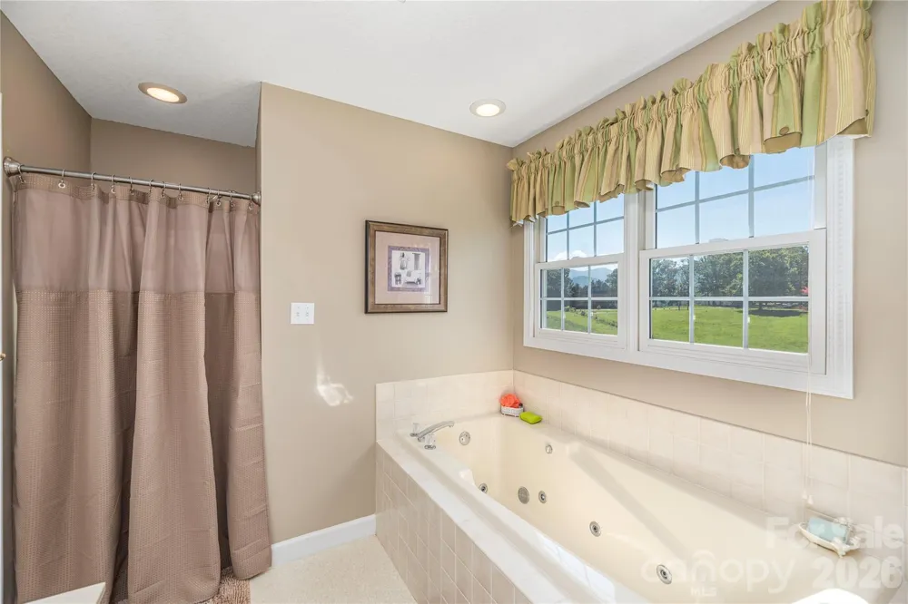 35 Forest Knoll Drive Weaverville, NC 28787