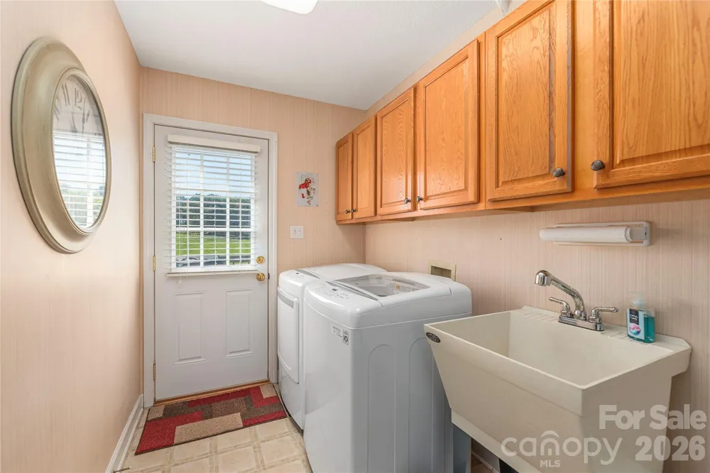 35 Forest Knoll Drive Weaverville, NC 28787