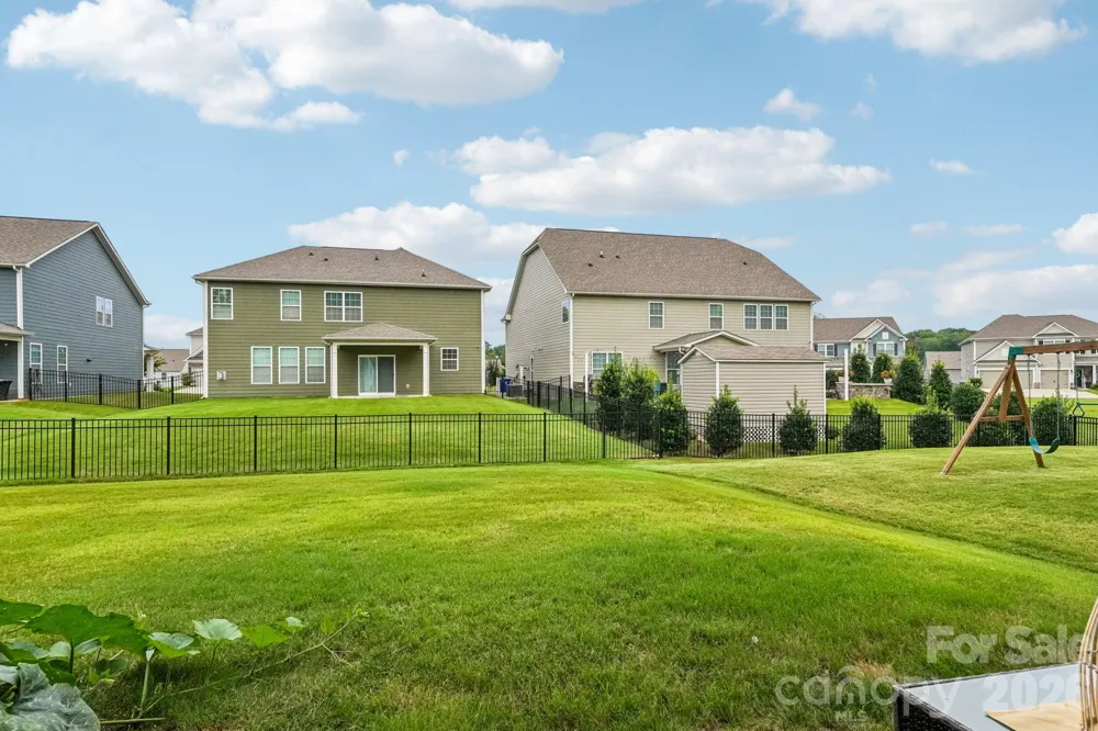 1093 Thoroughbred Drive Iron Station, NC 28080