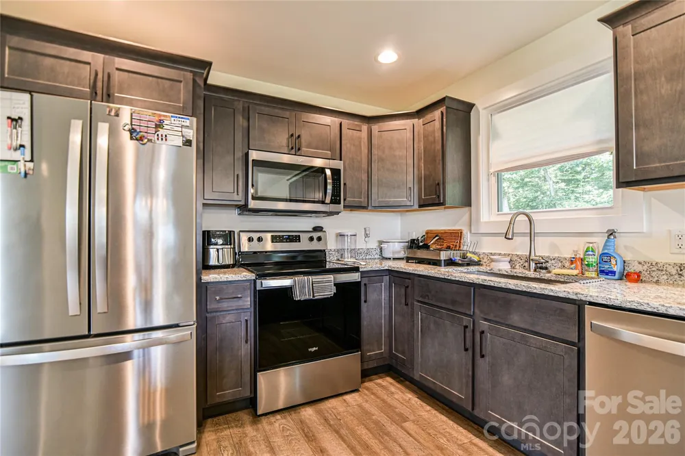 33 Ben Lippen Road Asheville, NC 28806