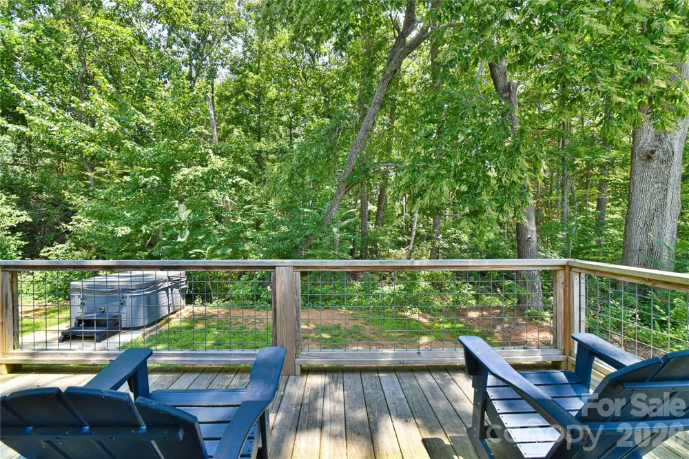 33 Ben Lippen Road Asheville, NC 28806