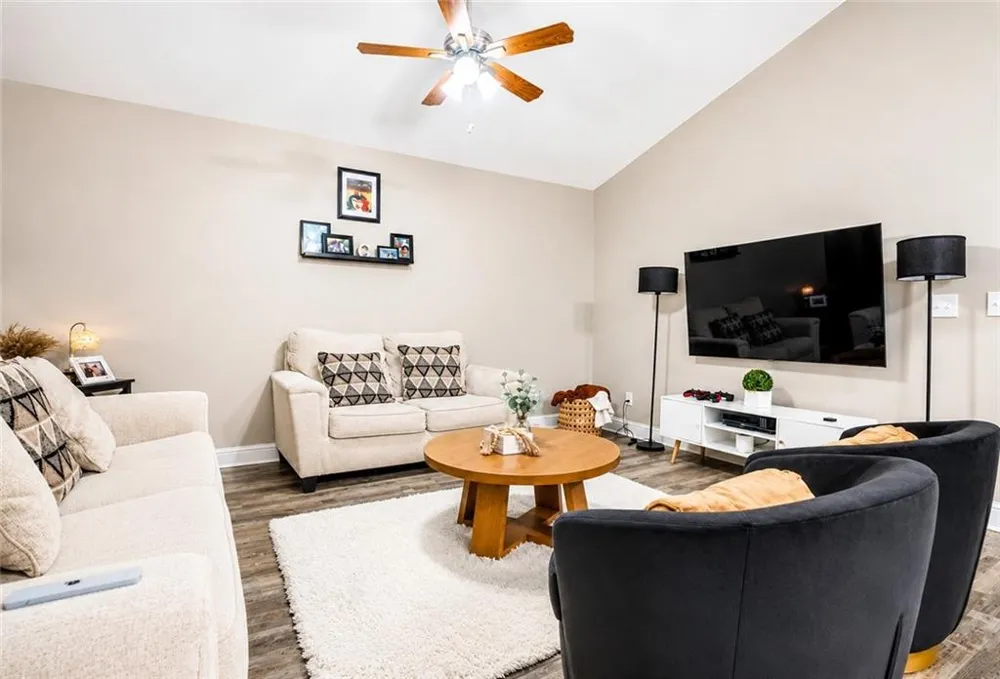 209 Roslyn Court Dalton, GA 30720