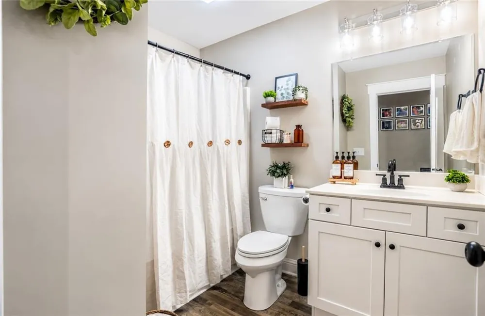 209 Roslyn Court Dalton, GA 30720