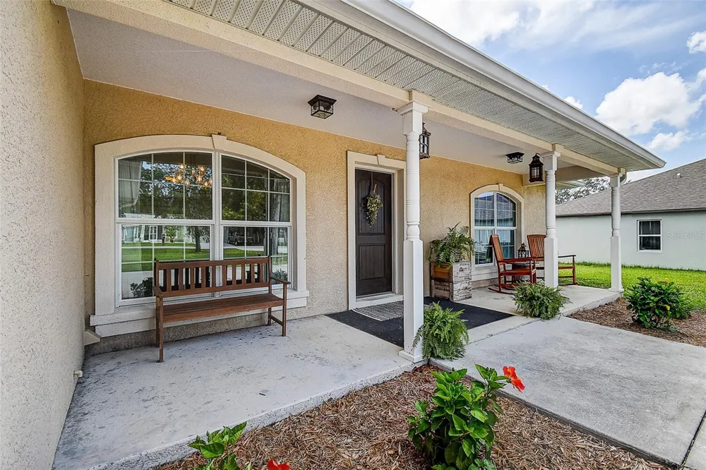 11472 PINE WARBLER AVENUE Brooksville, FL 34614