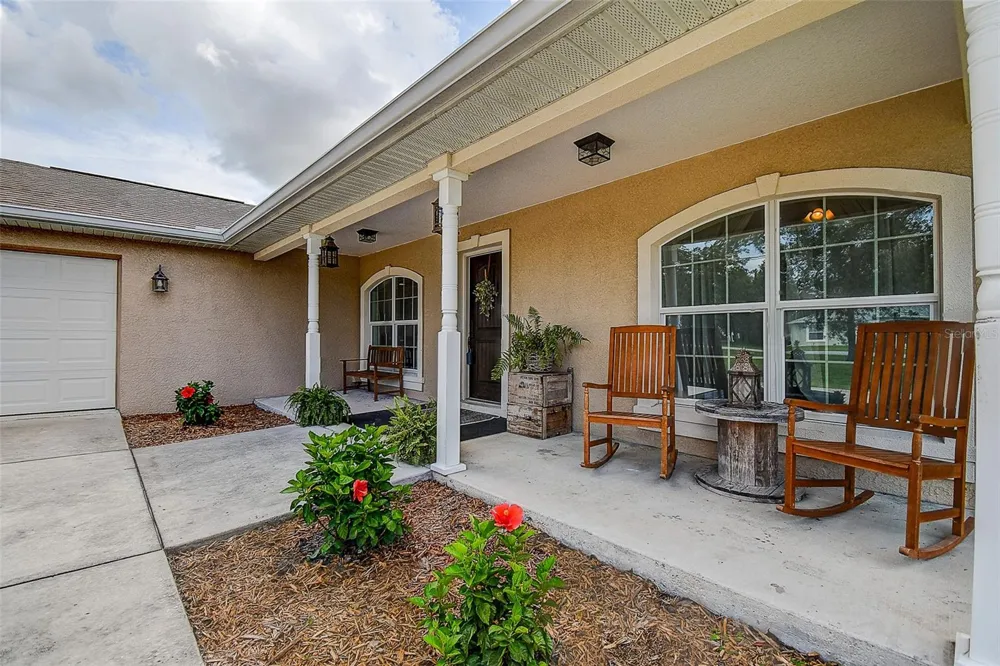 11472 PINE WARBLER AVENUE Brooksville, FL 34614